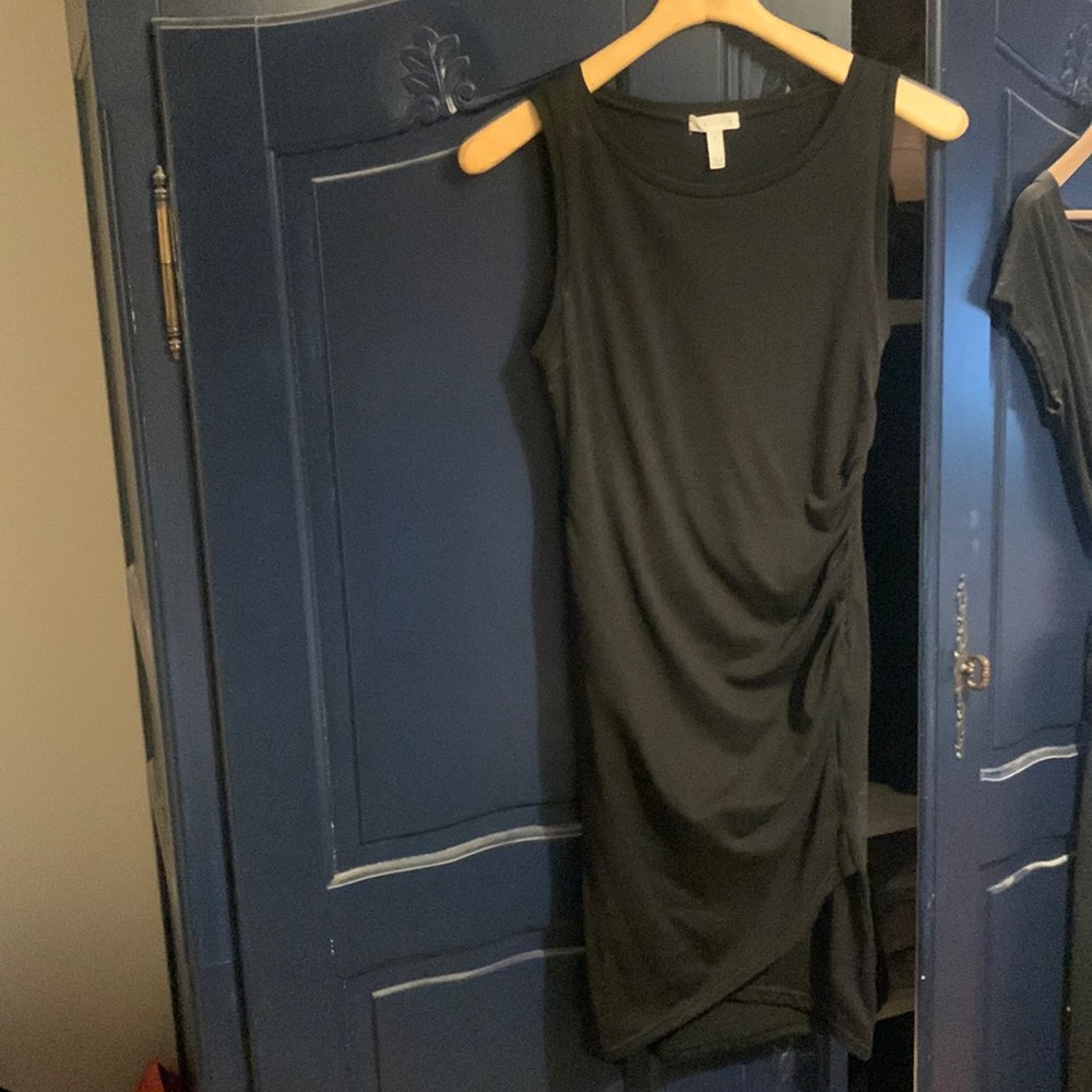 Leith Dress: body con black size small never worn